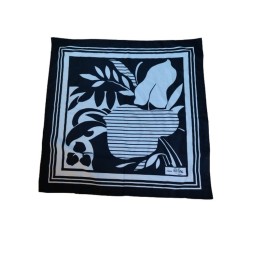 Fekete-fehér vintage kendő